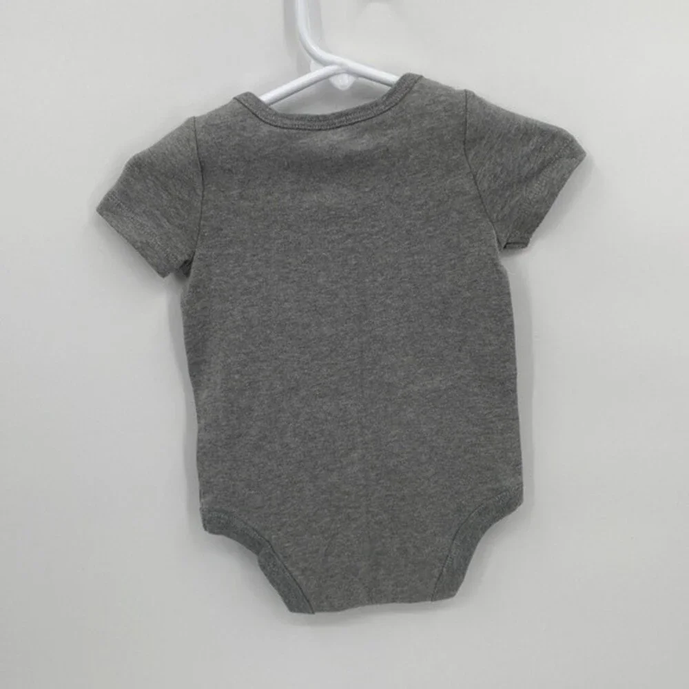 Baby Cat & Jack 0-3 Months Gray Bodysuit Peas & Thanks Print New